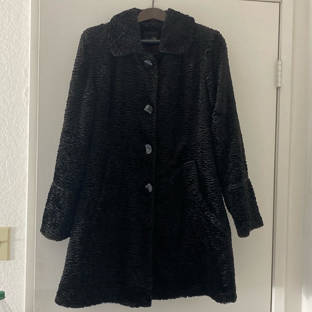 Vintage 60’s Style Heavy Botton Down Black Textured Coat